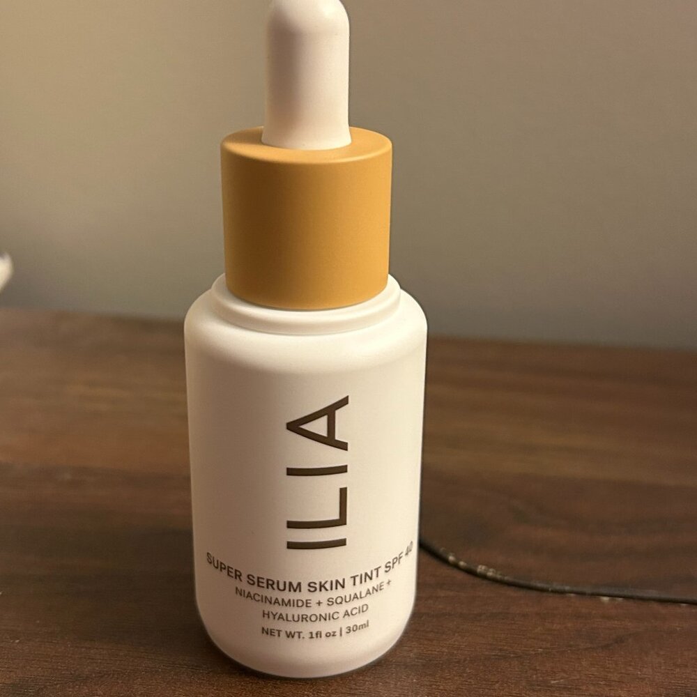 ILIA Super Serum Skin Tint SPF 40 -  Shade ST6 (Ora) - NEW - with free mascara